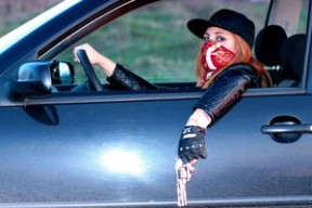 英超战火持续：悬念升级，精彩不断！，英超火爆