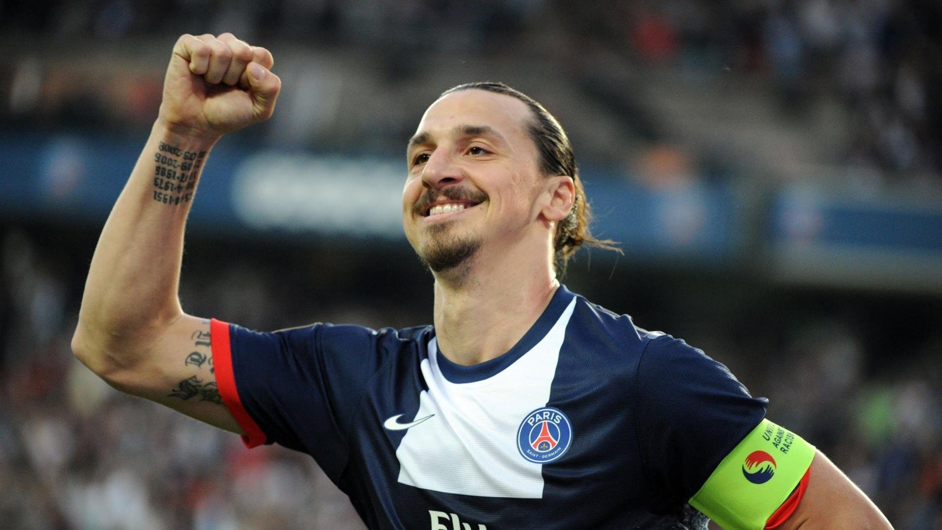 “橄榄球日”全民参与热情高涨